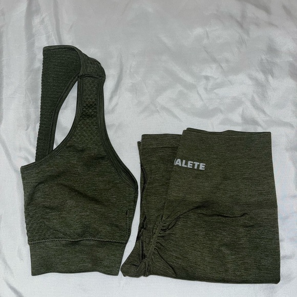 Alphalete amplify set in aspen - Picture 12 of 15